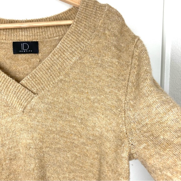 ID Identity Womens V Neck Sweater Large Tan Minimalist - Picture 5 of 11